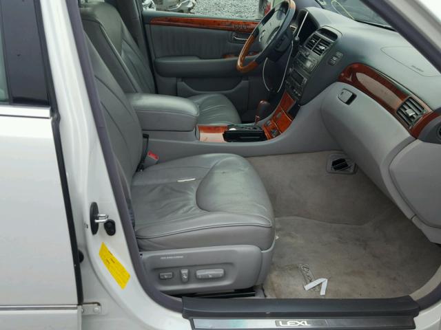 JTHBN36F150177931 - 2005 LEXUS LS 430 WHITE photo 5