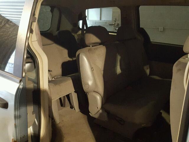 2A8HR44H68R831755 - 2008 CHRYSLER TOWN & COU BLUE photo 6