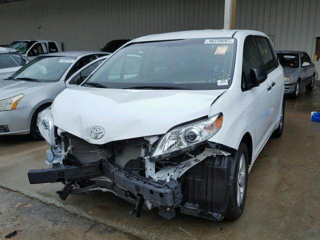 5TDZK3DC6FS607890 - 2015 TOYOTA SIENNA BAS WHITE photo 2