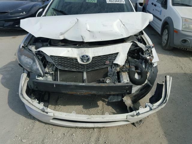 1NXBU40E19Z010313 - 2009 TOYOTA COROLLA BA WHITE photo 7