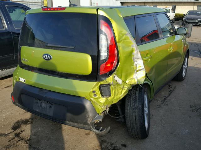 KNDJP3A53F7794116 - 2015 KIA SOUL + GREEN photo 4