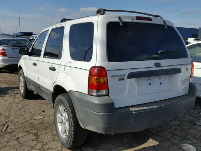 1FMCU931X5KC23177 - 2005 FORD ESCAPE XLT WHITE photo 3