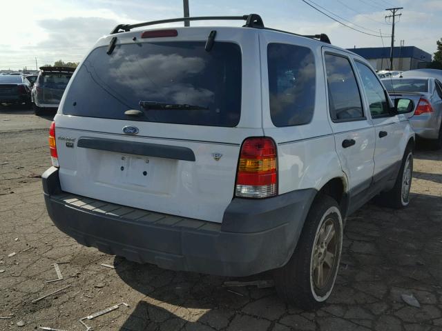 1FMCU931X5KC23177 - 2005 FORD ESCAPE XLT WHITE photo 4