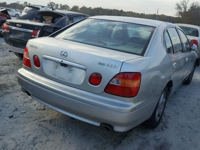 JT8BD68S4Y0098305 - 2000 LEXUS GS SILVER photo 4