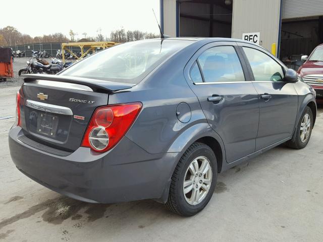 1G1JD5SB3D4120628 - 2013 CHEVROLET SONIC LT GRAY photo 4