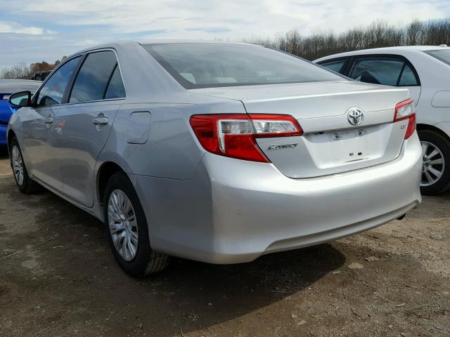 4T1BF1FK8EU781819 - 2014 TOYOTA CAMRY L SILVER photo 3