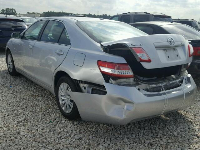 4T1BF3EK7BU643844 - 2011 TOYOTA CAMRY BASE SILVER photo 3