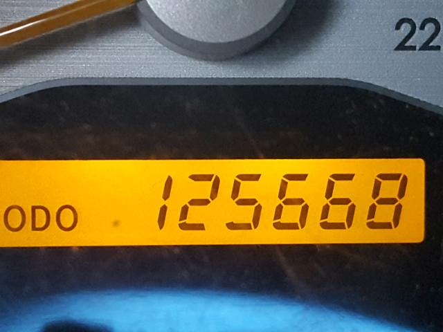 JTKDE177770144983 - 2007 TOYOTA SCION TC SILVER photo 8