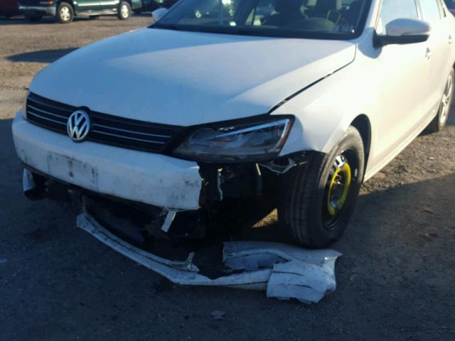 3VWWL7AJ9DM424441 - 2013 VOLKSWAGEN JETTA TDI WHITE photo 9