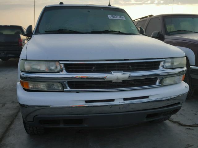 1GNEC16Z64J249872 - 2004 CHEVROLET SUBURBAN C WHITE photo 9