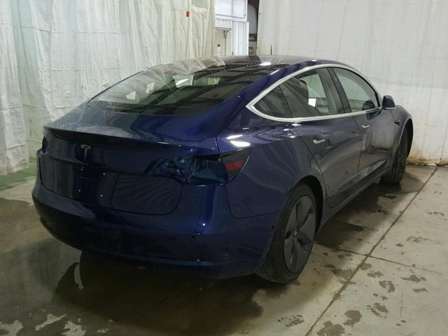 5YJ3E1EA7JF032565 - 2018 TESLA MODEL 3 ლურჯი ფოტო 4