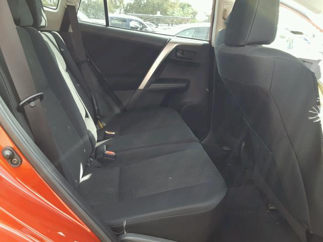 JTMZFREV5HJ133339 - 2017 TOYOTA RAV4 LE Qırmızı foto 6