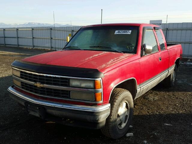 2GCEK19K4P1210870 - 1993 CHEVROLET GMT-400 K1 RED photo 2