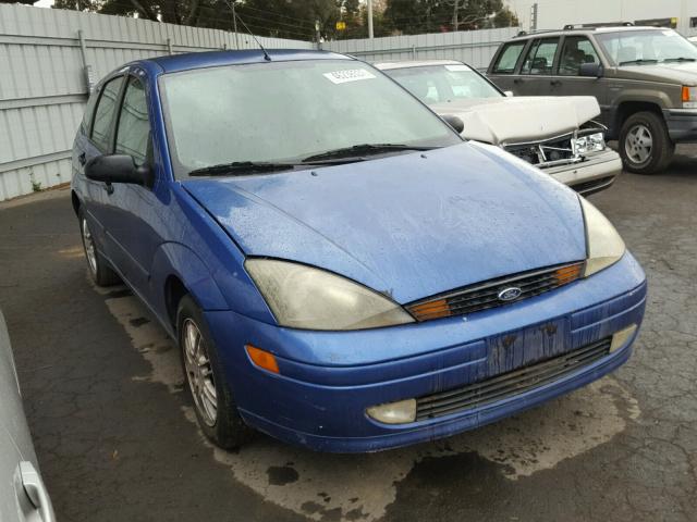 3FAFP37333R121431 - 2003 FORD FOCUS ZX5 BLUE photo 1