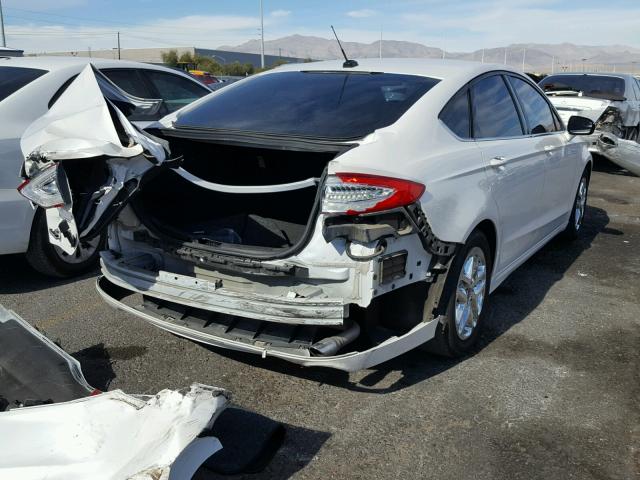 1FA6P0H72G5101387 - 2016 FORD FUSION SE WHITE photo 4