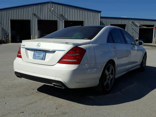 WDDNG7DB7DA533524 - 2013 MERCEDES-BENZ S 550 WHITE photo 4