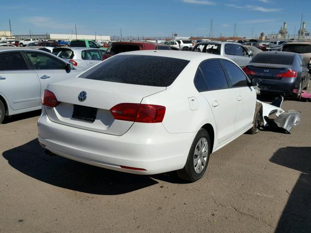 3VW2K7AJ5DM389950 - 2013 VOLKSWAGEN JETTA BASE WHITE photo 4