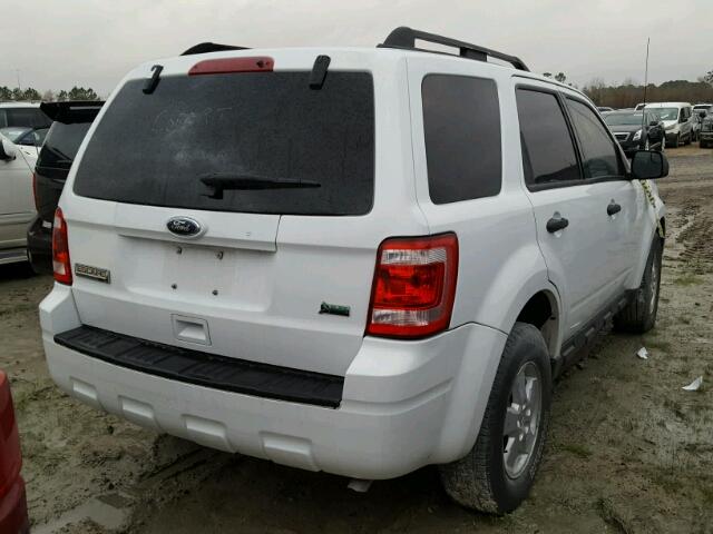 1FMCU9DG0AKB76836 - 2010 FORD ESCAPE XLT WHITE photo 4