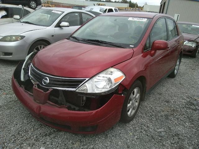 3N1BC1AP5BL482300 - 2011 NISSAN VERSA S RED photo 2