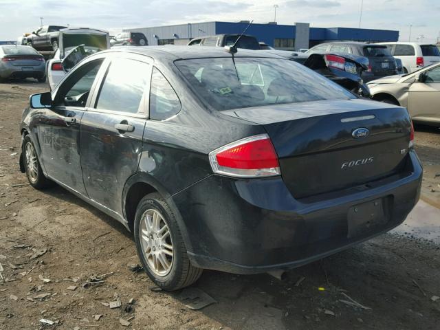 1FAHP3FN8AW191979 - 2010 FORD FOCUS SE BLACK photo 3