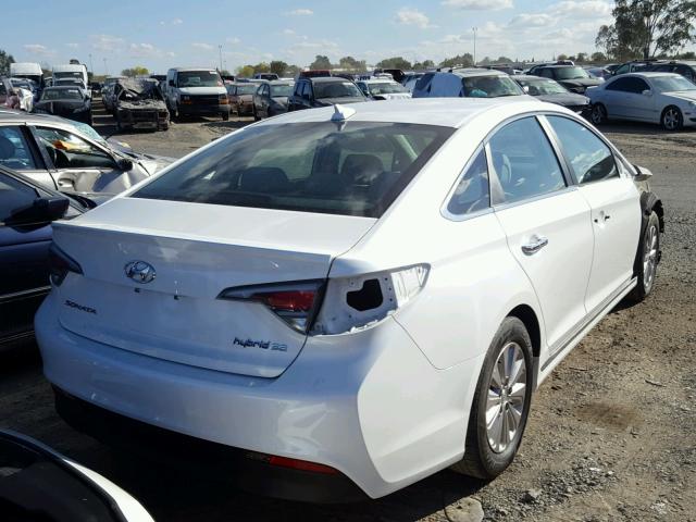 KMHE24L18HA048617 - 2017 HYUNDAI SONATA HYB WHITE photo 4