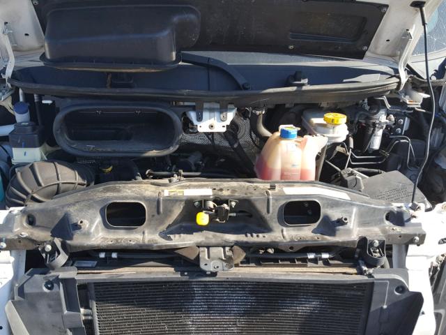 3C6TRVAG2EE101039 - 2014 RAM PROMASTER 白色 照片 7