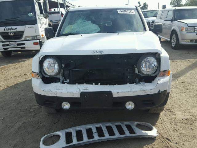 1C4NJPBA8GD698880 - 2016 JEEP PATRIOT SP WHITE photo 9