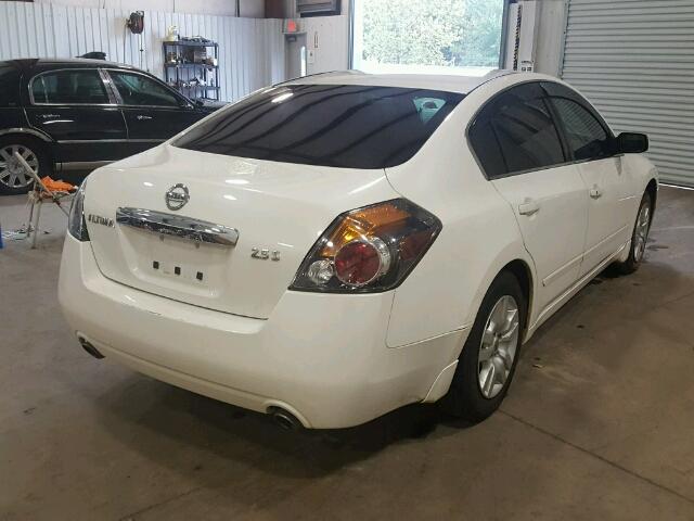 1N4AL2AP3BC158004 - 2011 NISSAN ALTIMA BAS WHITE photo 4