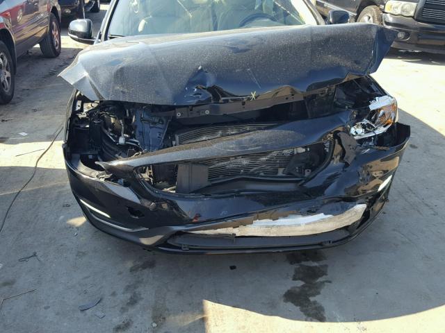 YV140MFJ3F1351572 - 2015 VOLVO S60 Noir photo 9