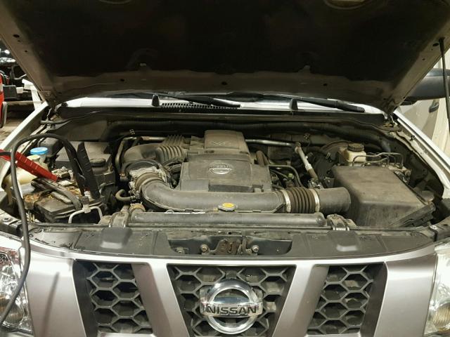 5N1AN08W35C618140 - 2005 NISSAN XTERRA OFF SILVER photo 7