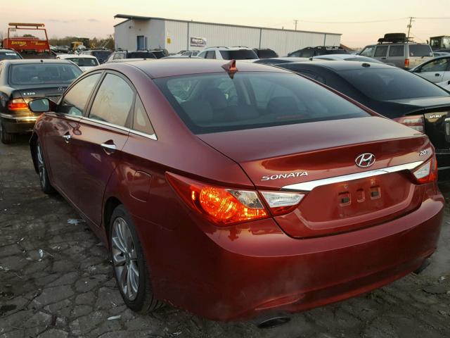 5NPEC4AB9BH246202 - 2011 HYUNDAI SONATA SE RED photo 3