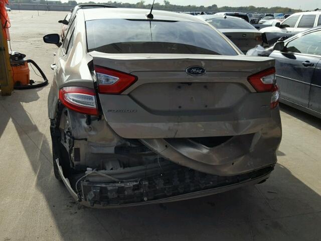 3FA6P0H79GR132939 - 2016 FORD FUSION SE TAN photo 9