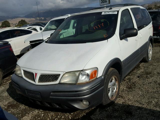 1GMDU03E12D302384 - 2002 PONTIAC MONTANA WHITE photo 2