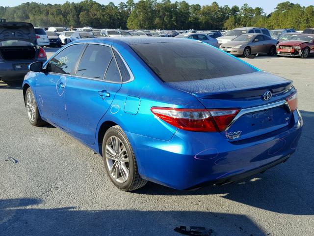 4T1BF1FK0HU718878 - 2017 TOYOTA CAMRY LE BLUE photo 3