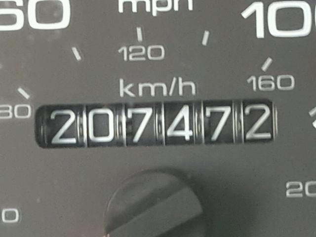 JH4DB7657YS001247 - 2000 ACURA INTEGRA LS SILVER photo 8