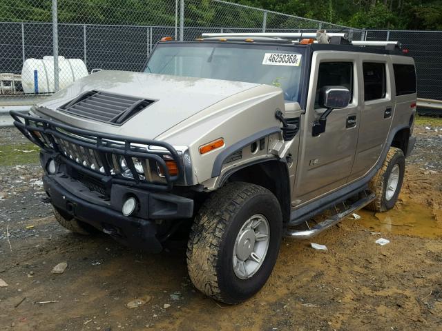 5GRGN23UX4H120713 - 2004 HUMMER H2 GOLD photo 2