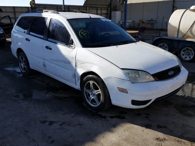 1FAHP36N56W221740 - 2006 FORD FOCUS ZXW WHITE photo 1