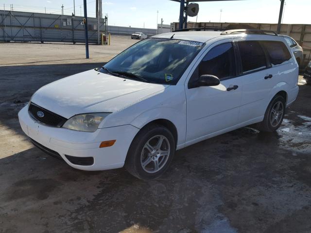 1FAHP36N56W221740 - 2006 FORD FOCUS ZXW WHITE photo 2