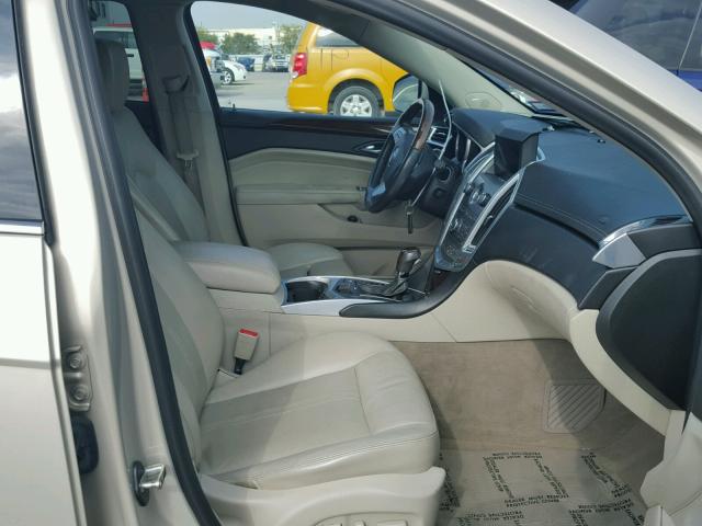 3GYFNCEY0AS582214 - 2010 CADILLAC SRX PREMIU TAN photo 5