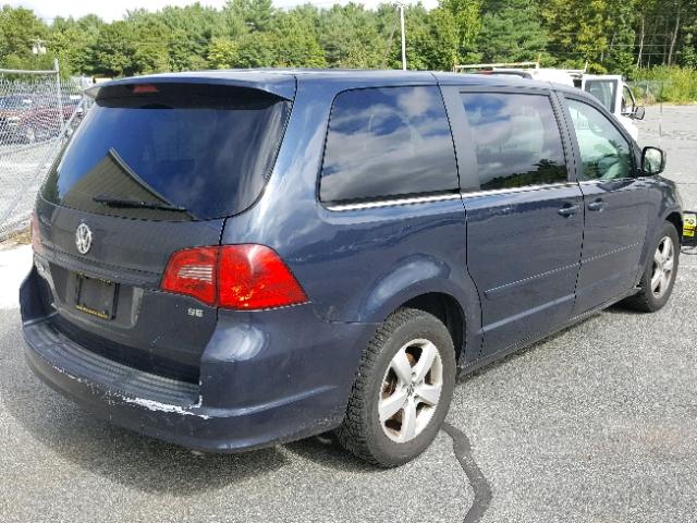 2V8HW34159R579922 - 2009 VOLKSWAGEN ROUTAN SE BLUE photo 4