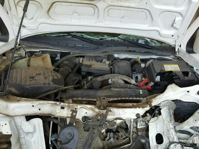 1GCHTCFE8C8160776 - 2012 CHEVROLET COLORADO L WHITE photo 7