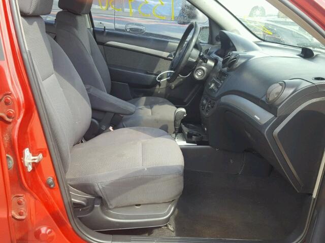 KL1TD56E49B354646 - 2009 CHEVROLET AVEO LS RED photo 5
