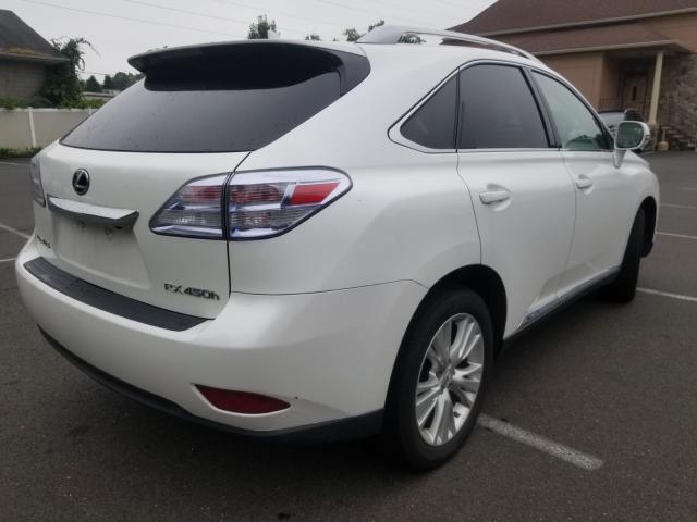 JTJBC1BA3A2408989 - 2010 LEXUS RX 450 WHITE photo 4