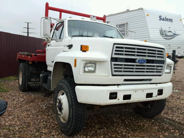 1FDPF70J9PVA38155 - 1993 FORD F700 WHITE photo 1