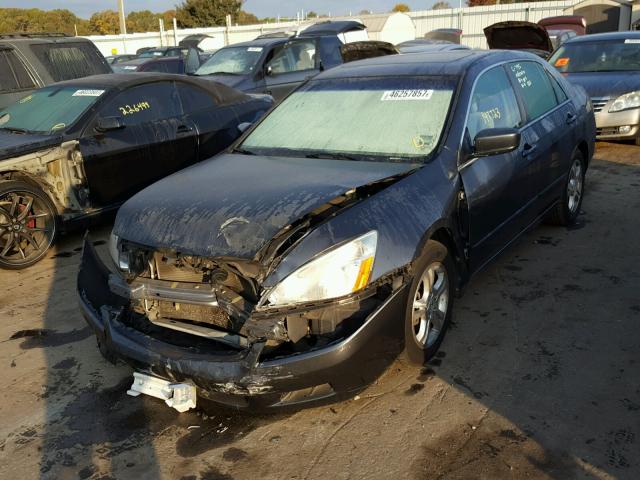 1HGCM56767A026837 - 2007 HONDA ACCORD CHARCOAL photo 2