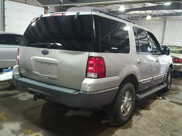 1FMPU16585LB12414 - 2005 FORD EXPEDITION SILVER photo 4