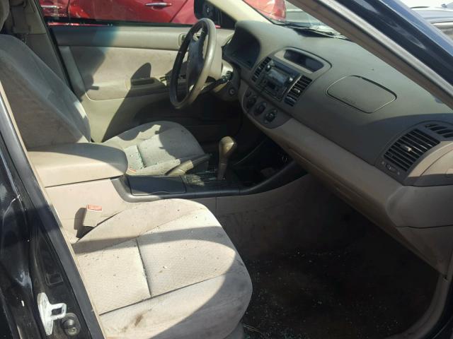 4T1BE32KX2U014652 - 2002 TOYOTA CAMRY LE 黑色 照片 5