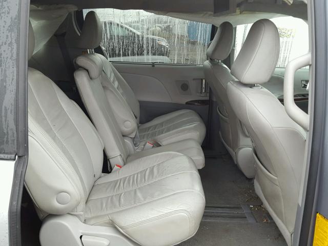 5TDYK3DC7BS095692 - 2011 TOYOTA SIENNA XLE SILVER photo 6