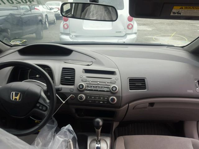 2HGFA16578H508233 - 2008 HONDA CIVIC LX SILVER photo 9