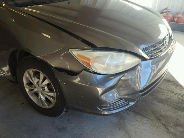 4T1BE32K24U792690 - 2004 TOYOTA CAMRY LE GRAY photo 9